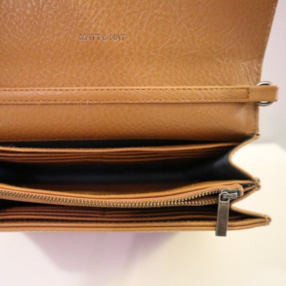 MATT & NAT Crossbody Purse/Clutch - Picture 3 of 9